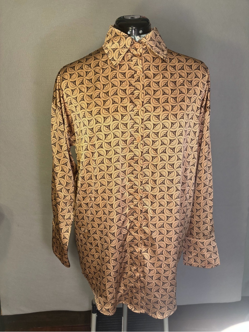 12th Tribe Men's Tan Geometric Swirl Button-Down Shirt